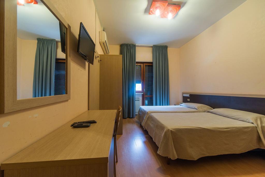 Hotel Del Camerlengo Fara San Martino Cameră foto