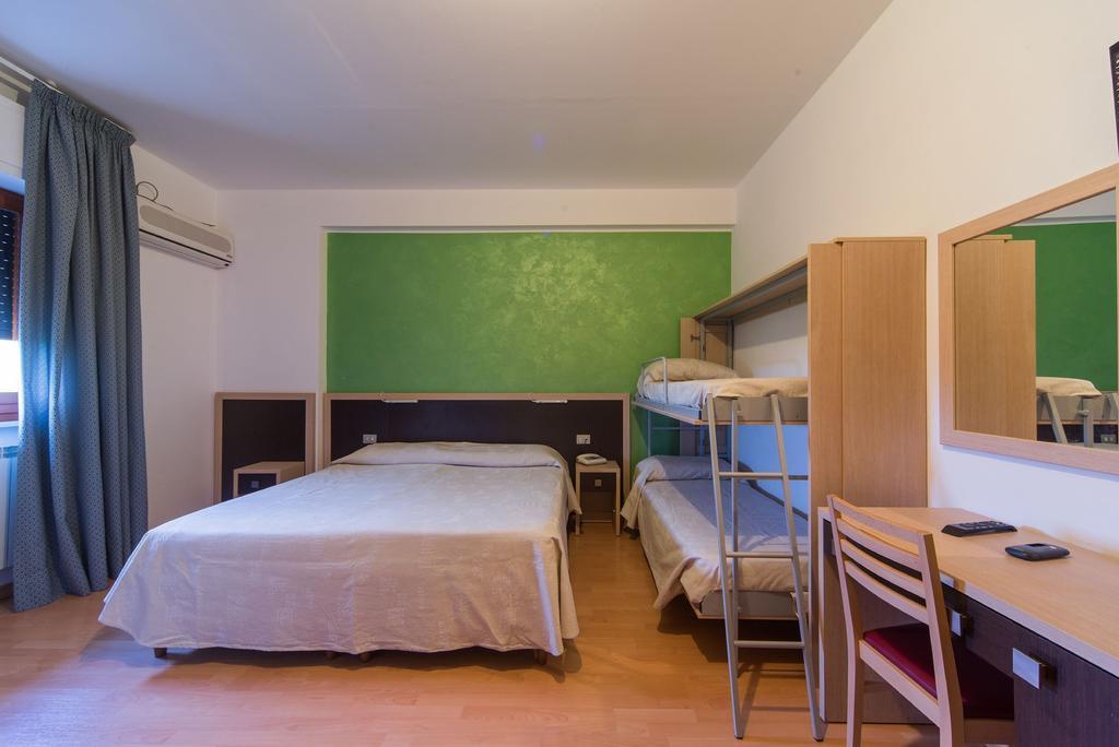 Hotel Del Camerlengo Fara San Martino Cameră foto