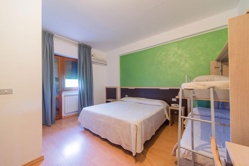 Hotel Del Camerlengo Fara San Martino Cameră foto
